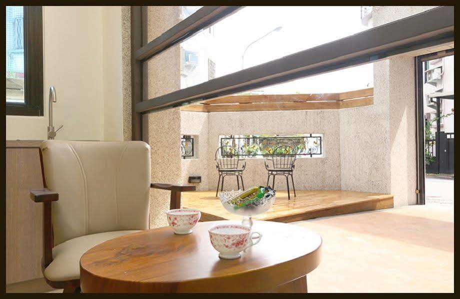 Happiness Is Coming Apartment Хуалиен Сити Екстериор снимка